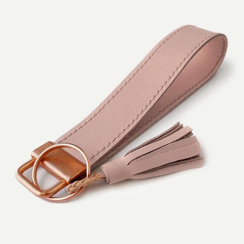 Schlüsselanhänger aus Leder Lederschlüsselanhänger mit Lederquaste