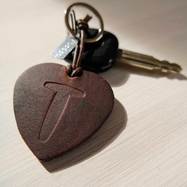 Preview: Dark Brown Leather Heart Keychain