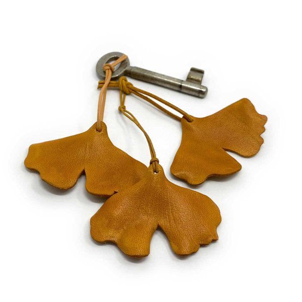 Preview: Natural Leather Ginkgo Leaf Charm