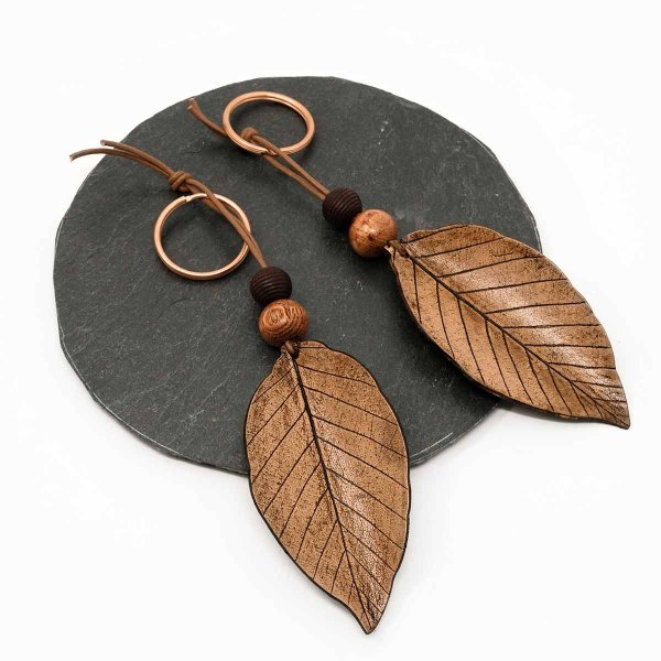 Leather Hornbeam Leaf Keychain