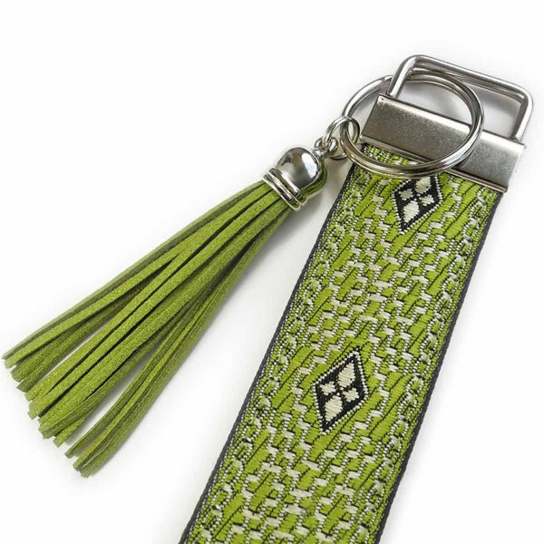 Preview: Green Boho Keychain with Velveteen Tassel