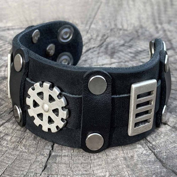 Preview: Leather Bracelet »Silver Wheel« with Cogwheel Studs