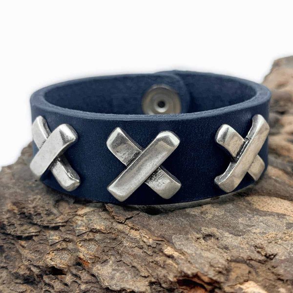 Blue pull-up leather bracelet »Amsterdam« with three x-shaped rivets