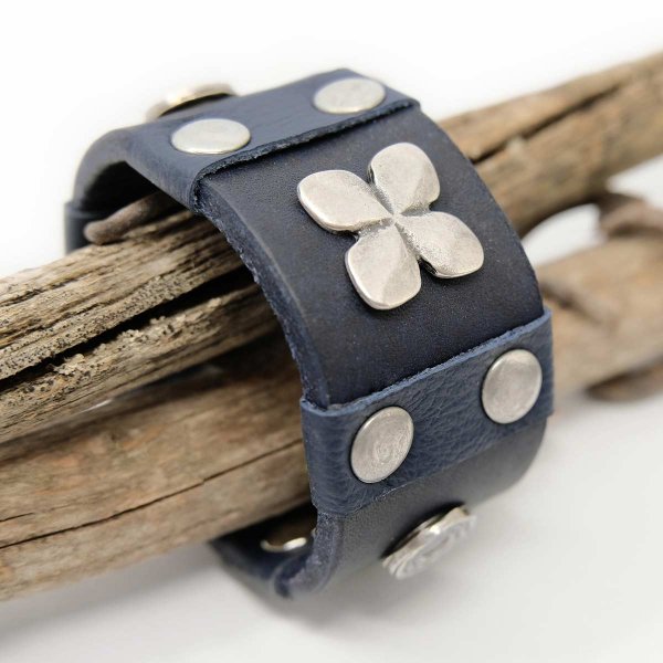 Ladies' Leather Cuff in Midnight Blue