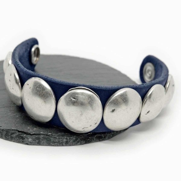 Preview: Low-Waste Leather Bracelet »Concho Azul«