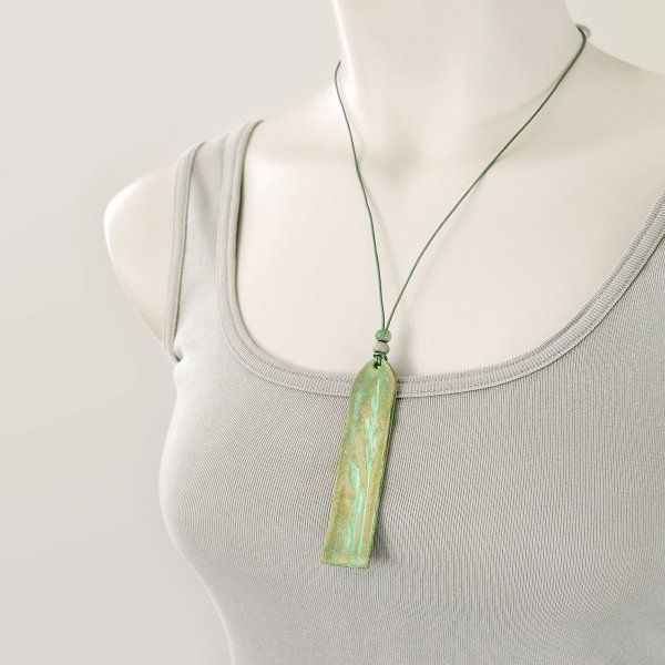 Preview: Boho style leather necklace with handcrafted pendant