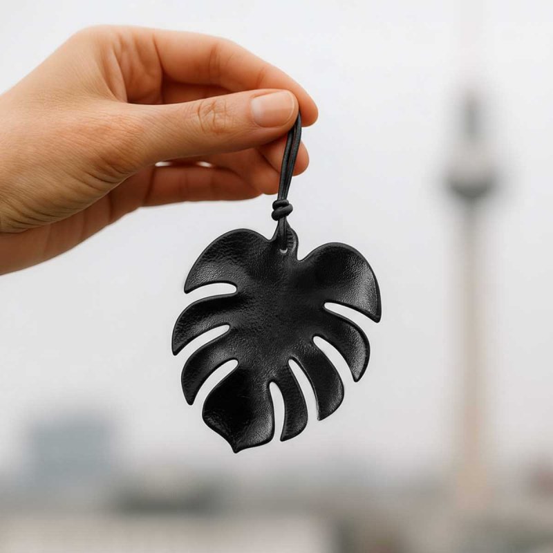 Monstera Keychain »Zen Black«  | Glossy Leather
