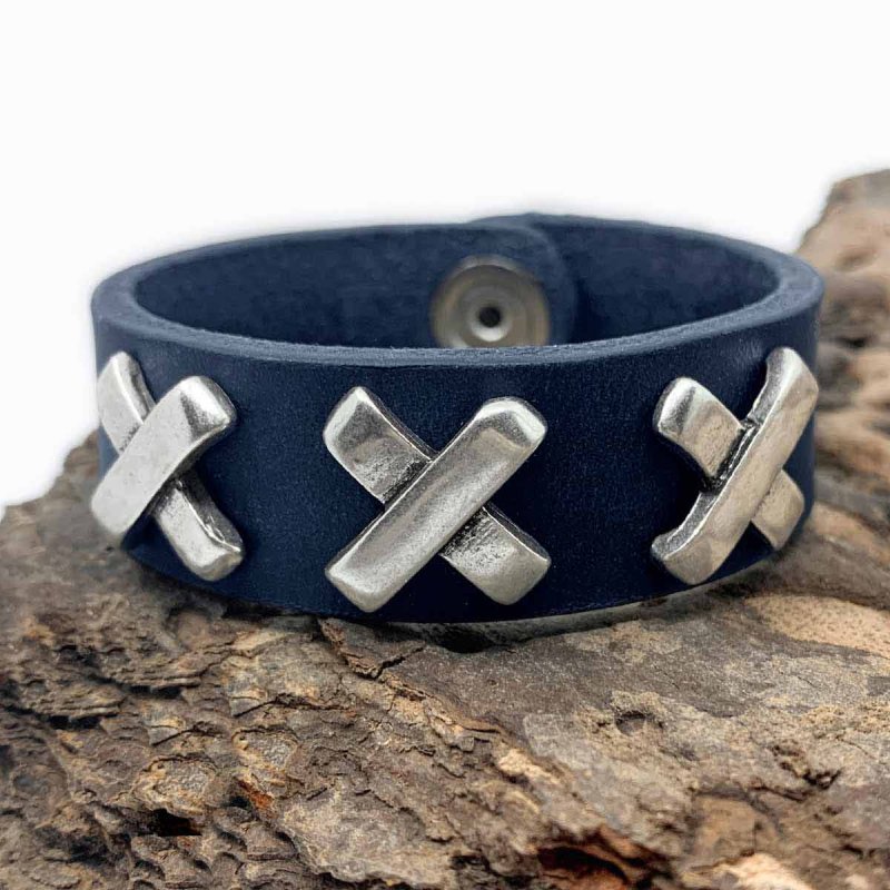 Blue pull-up leather bracelet »Amsterdam« with three x-shaped rivets