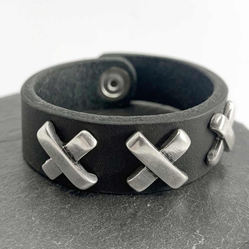 Leather Bracelet in black with decorative St. Andrew's cross rivets
