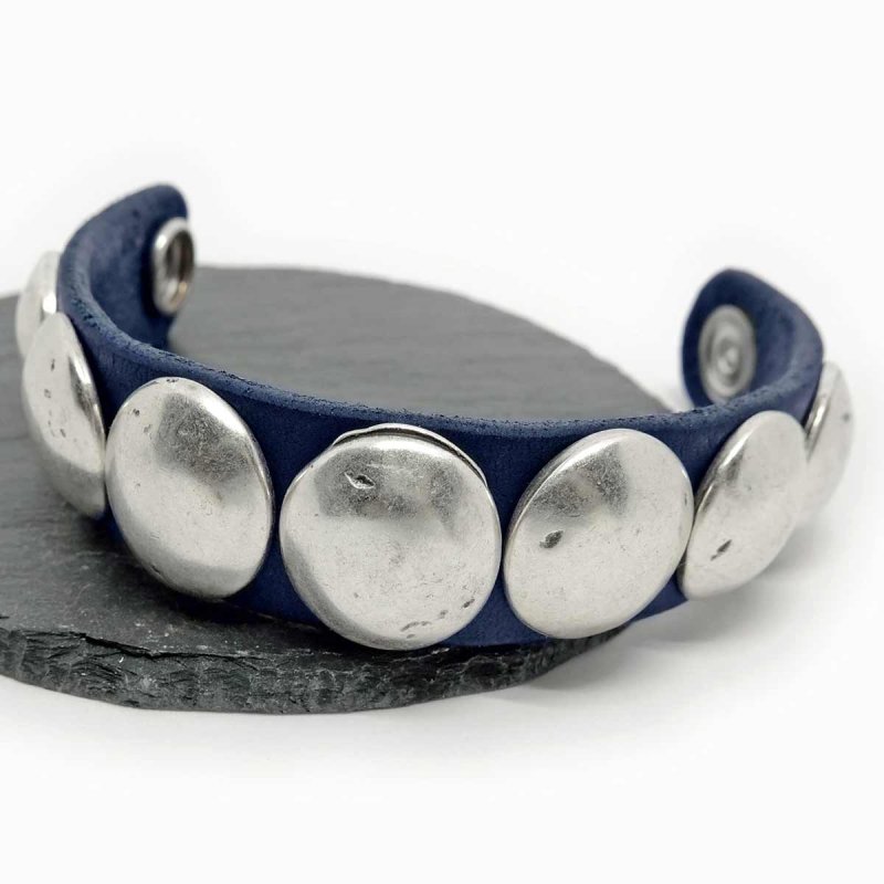 Low-Waste Leather Bracelet »Concho Azul«