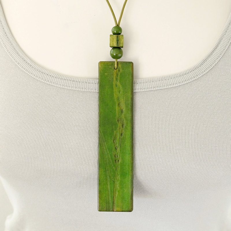 Unique Green Statement Leather Necklace